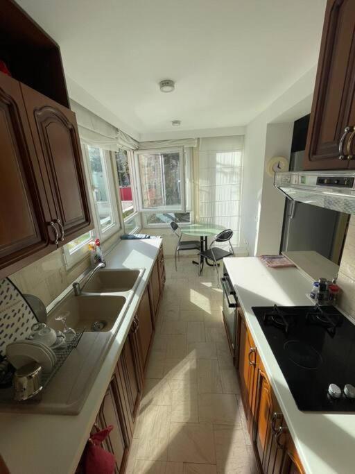 Chic Retreat - Stylish In Bllok, *