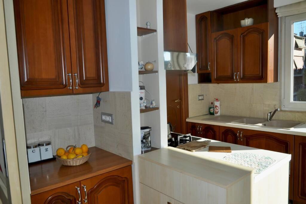 Chic Retreat - Stylish In Bllok, Appartement Tirana