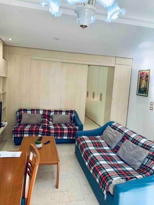 Chic Retreat - Stylish In Bllok, Appartement Tirana